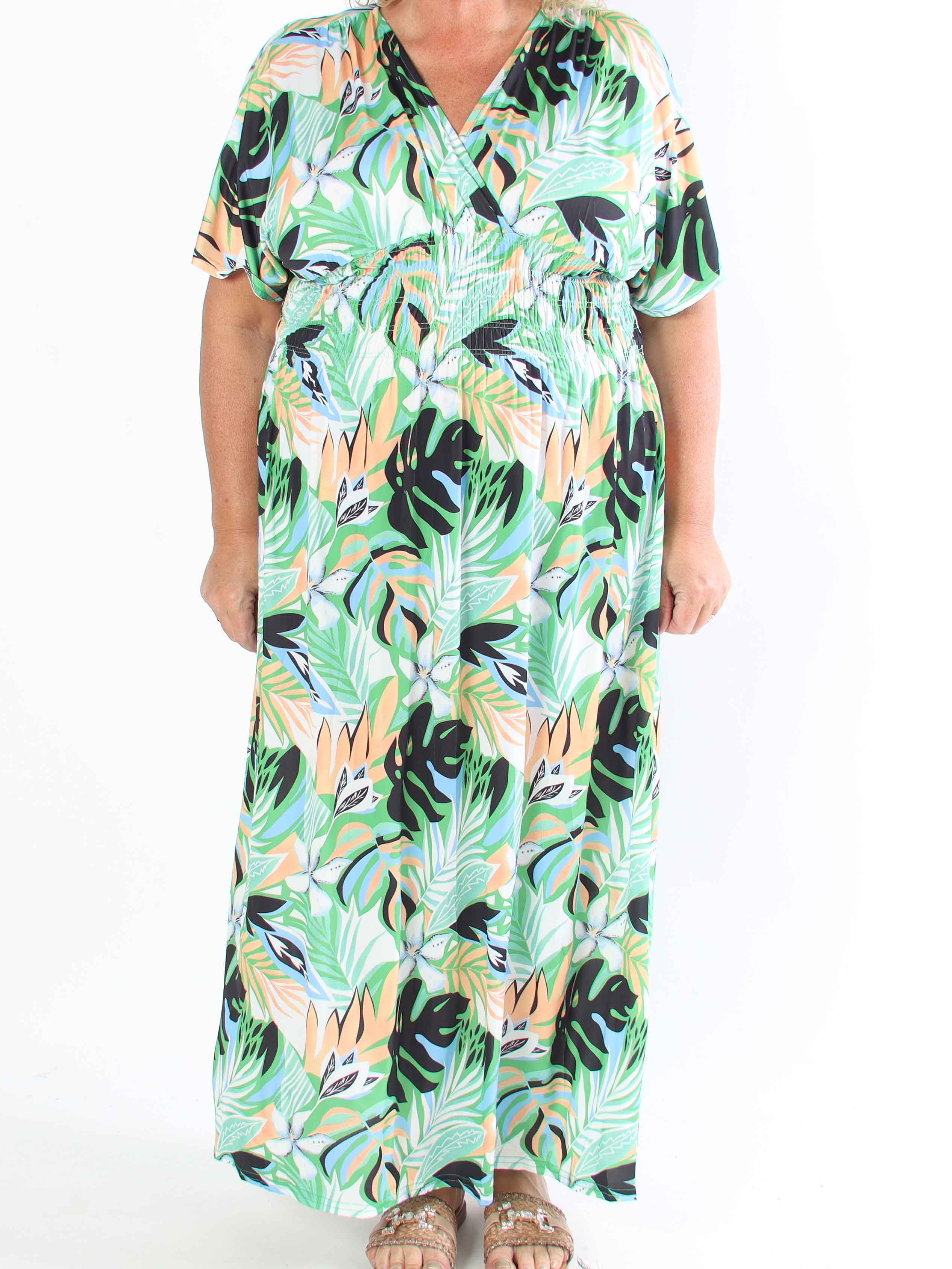 Pams Leaves - Elastisk klänning i plus size med bladmotiv och smockad midja